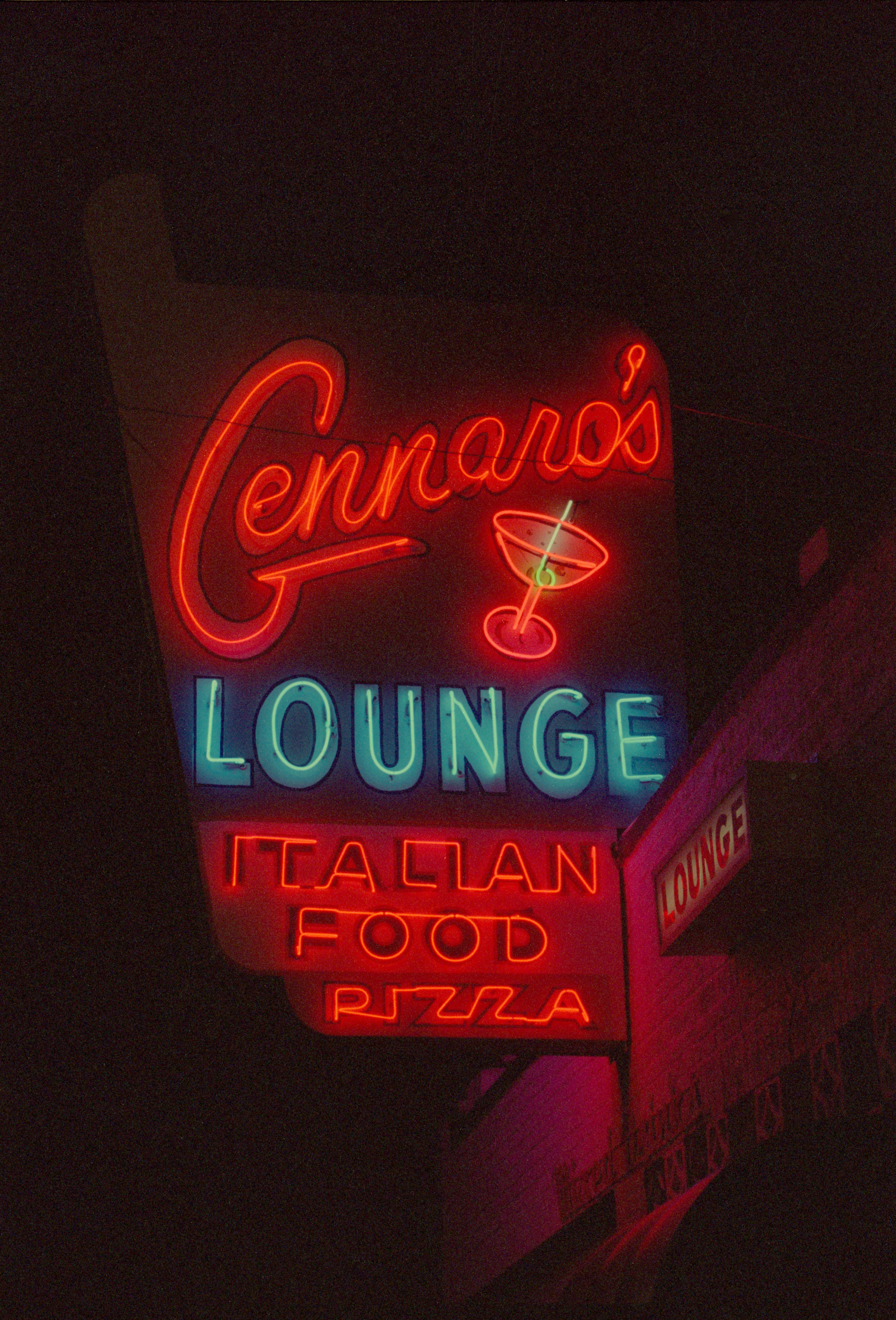 Gennaro’s Cafe Italiano Neon Lights Photo Master-print
