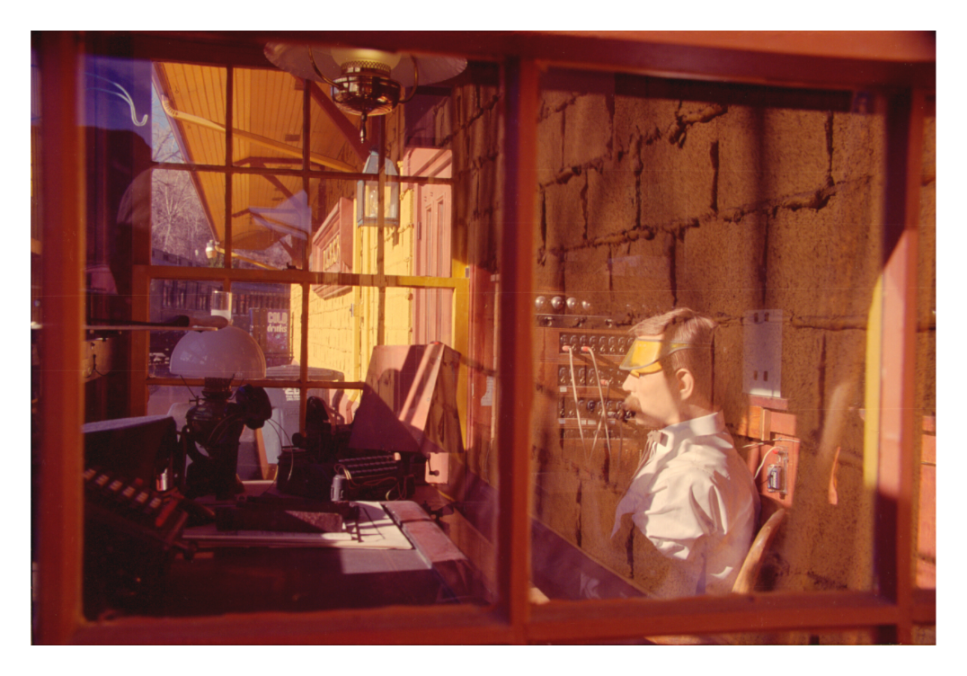 Main image Trains One